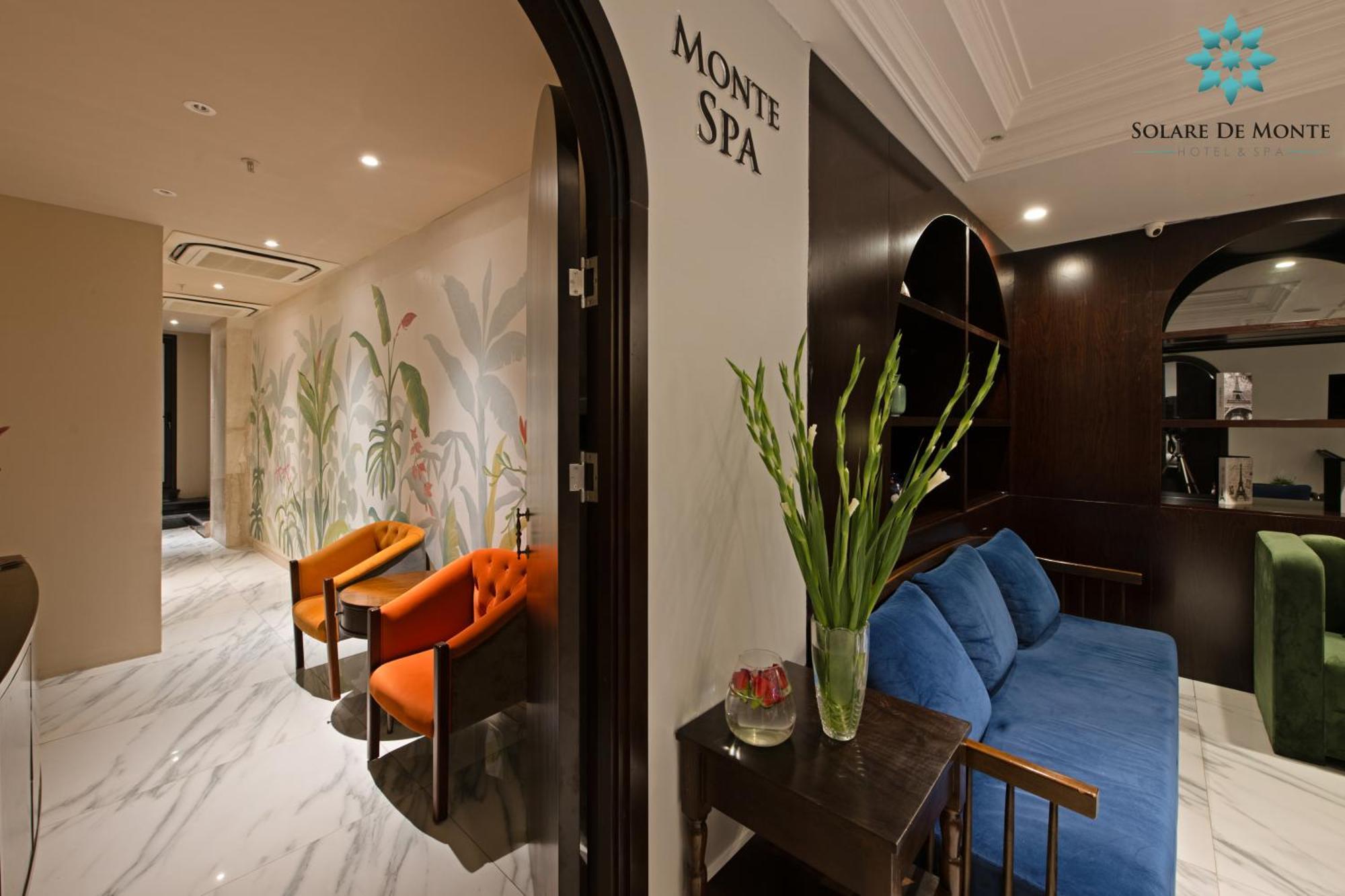 Hotel Solare De Monte & Hanoï